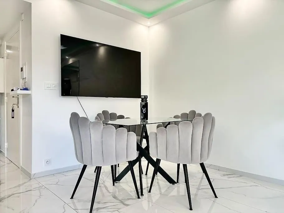Gray D'Albion -2A8- 1 Chambre Cannes